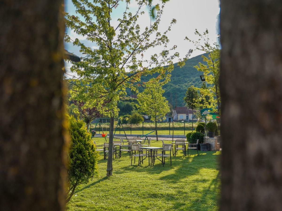 Hotel Royal Garden Niksic Ngoại thất bức ảnh