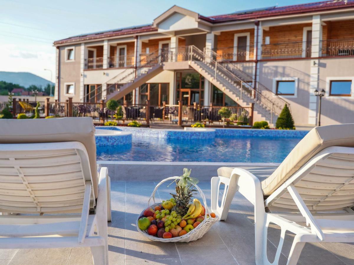 Hotel Royal Garden Niksic Ngoại thất bức ảnh