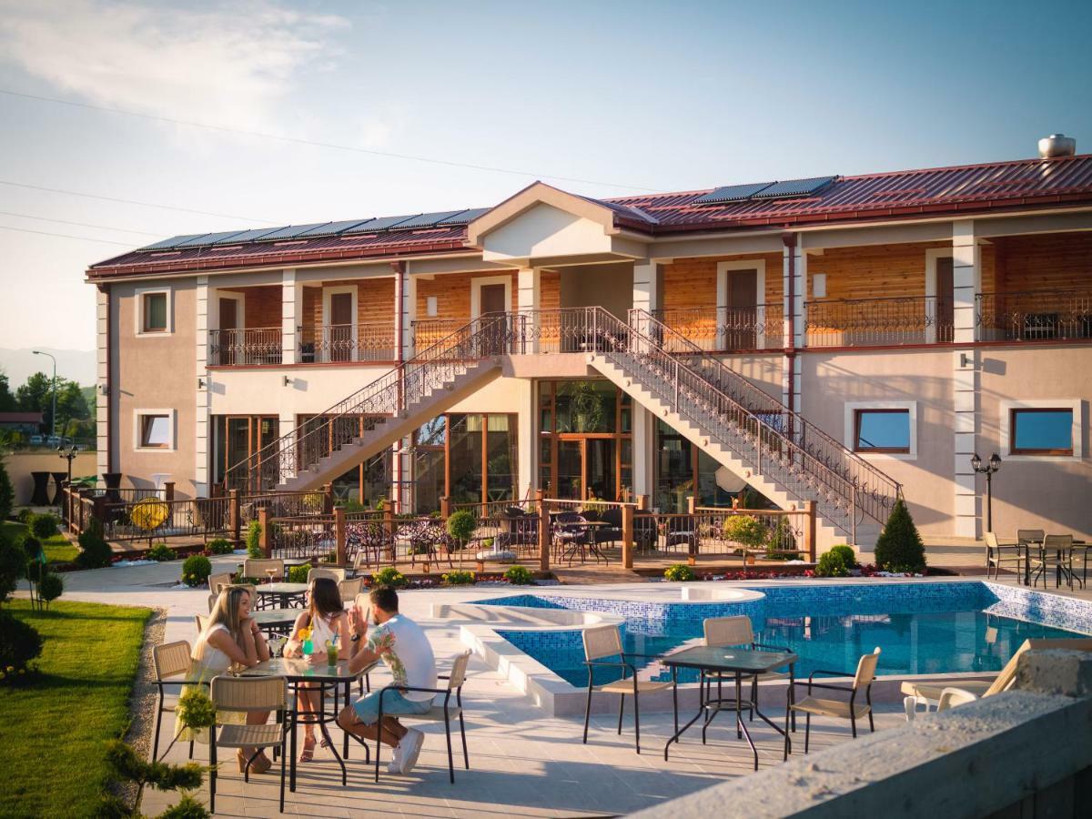 Hotel Royal Garden Niksic Ngoại thất bức ảnh